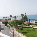Spacious Flat 100m From Beach-nerja-spain Διαμέρισμα