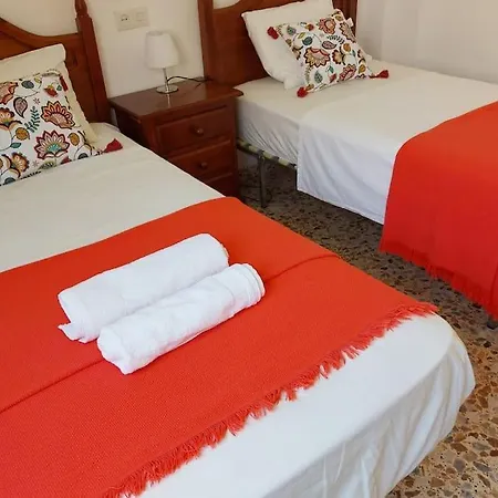 Spacious Flat 100m From Beach-nerja-spain