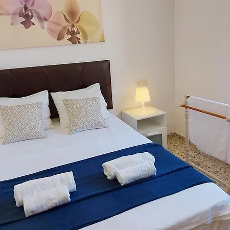 Apartment Spacious Flat 100m From Beach-nerja-spain *