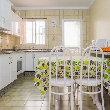 Spacious Flat 100m From Beach-nerja-spain