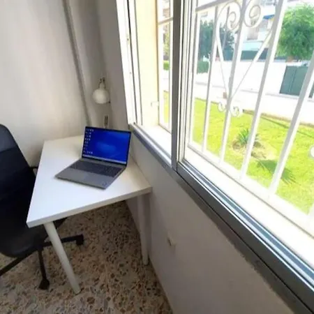 Spacious Flat 100m From Beach-nerja-spain Lejlighed Nerja