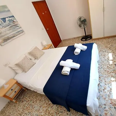 Spacious Flat 100m From Beach-nerja-spain Lejlighed *