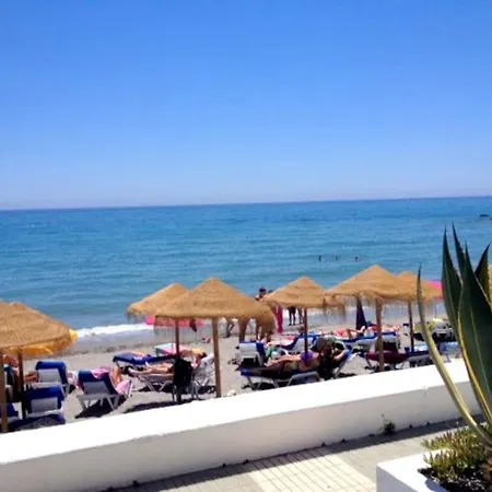 Spacious Flat 100m From Beach-nerja-spain Lejlighed