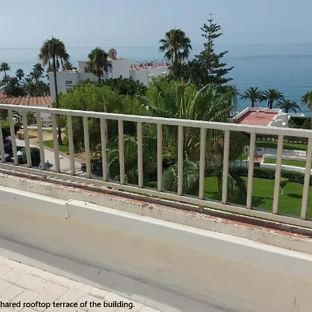 Spacious Flat 100m From Beach-nerja-spain דירה