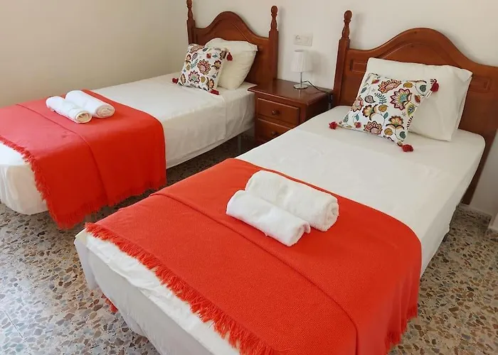 Spacious Flat 100m From Beach-nerja-spain Apartman *