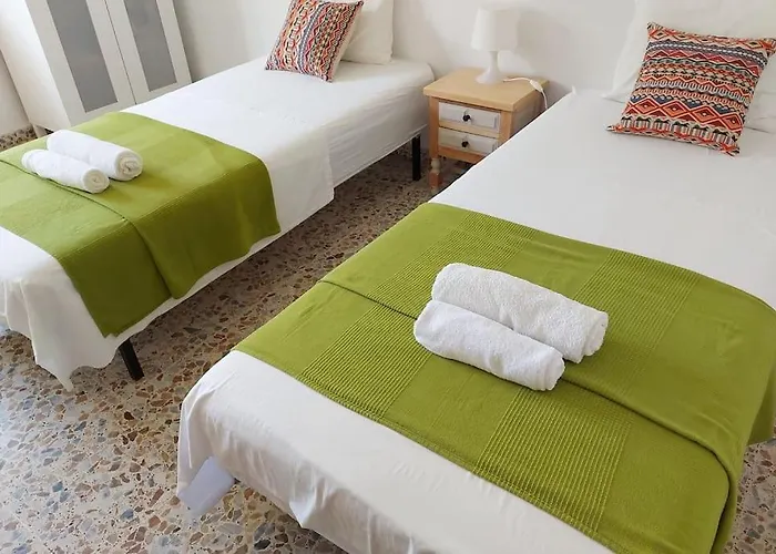 Spacious Flat 100m From Beach-nerja-spain Apartman
