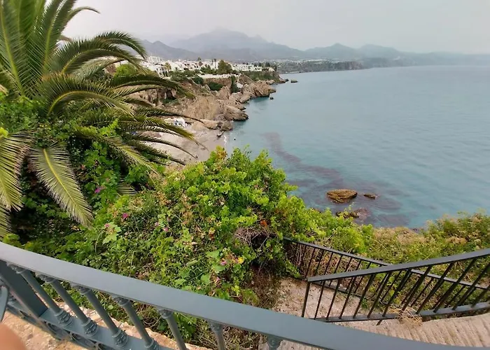 Spacious Flat 100m From Beach-nerja-spain * Nerja