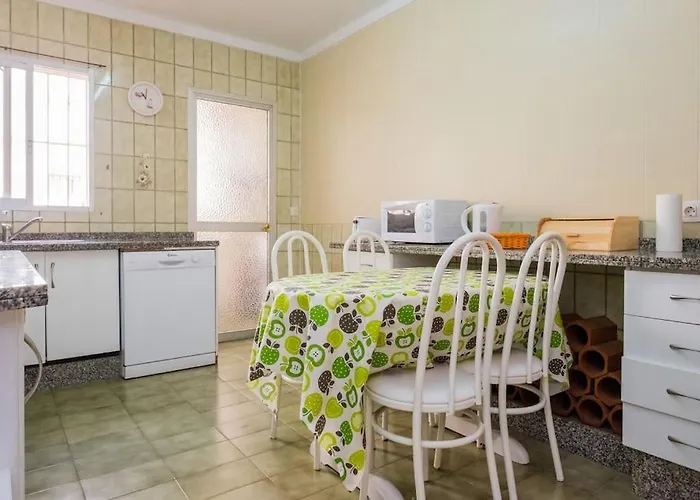 Apartman Spacious Flat 100m From Beach-nerja-spain *