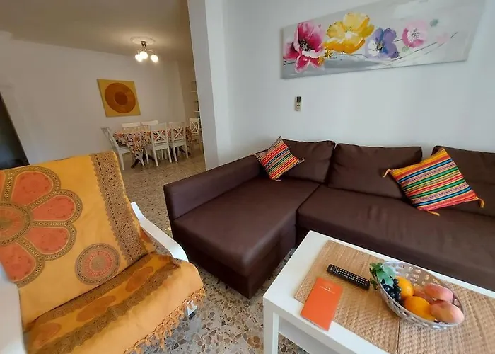 Spacious Flat 100m From Beach-nerja-spain Lejlighed