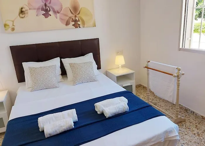 Lejlighed Spacious Flat 100m From Beach-nerja-spain *
