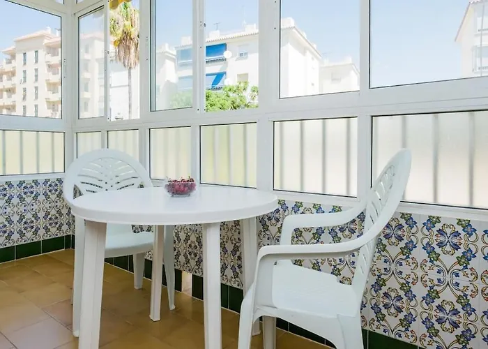 Spacious Flat 100m From Beach-nerja-spain Lejlighed Nerja