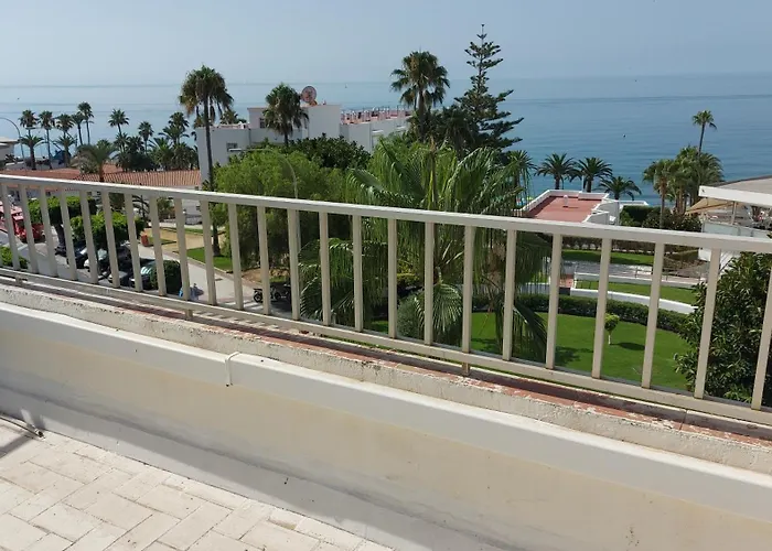 Lejlighed Spacious Flat 100m From Beach-nerja-spain *