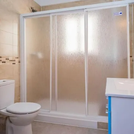 Apartamento Spacious Flat 100m From Beach-nerja-spain